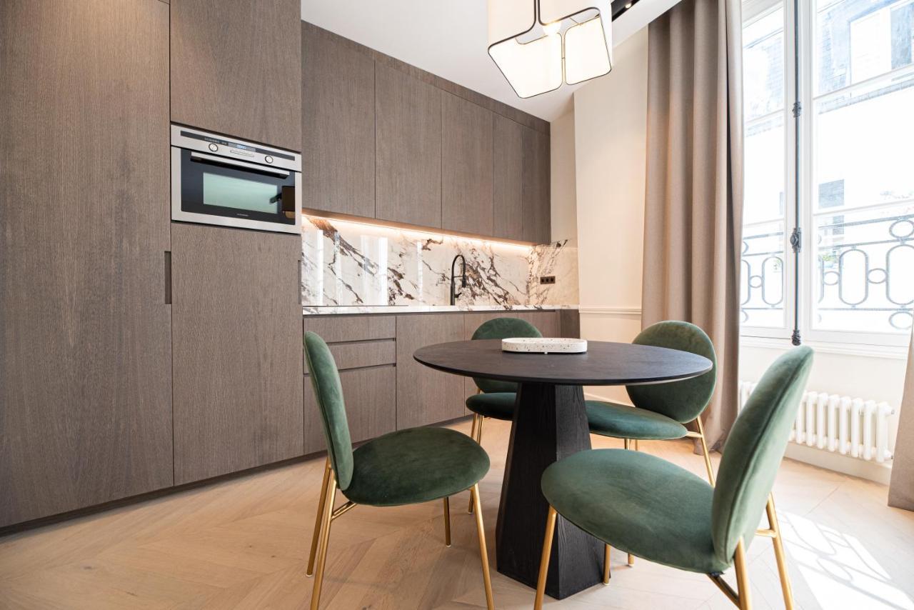 Mbm - Luxury Home In Marais Париж Екстериор снимка