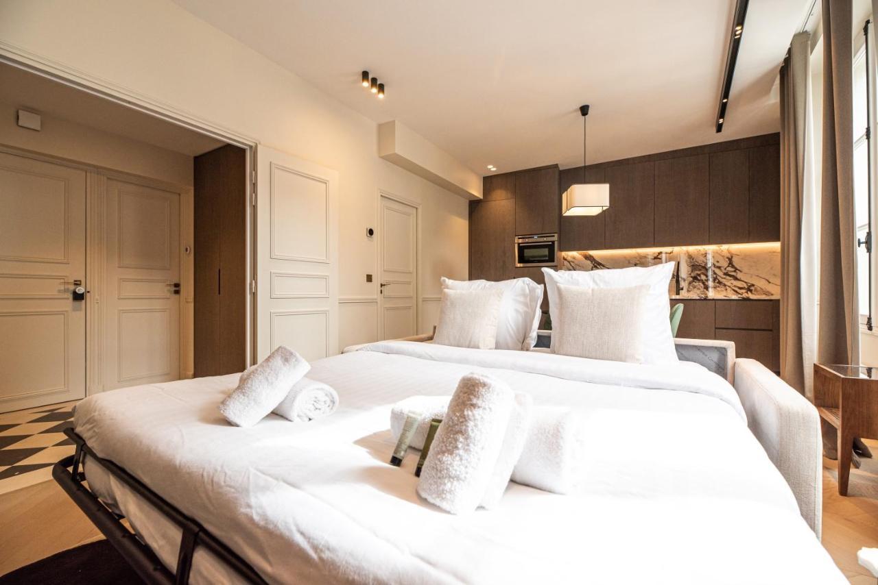 Mbm - Luxury Home In Marais Париж Стая снимка