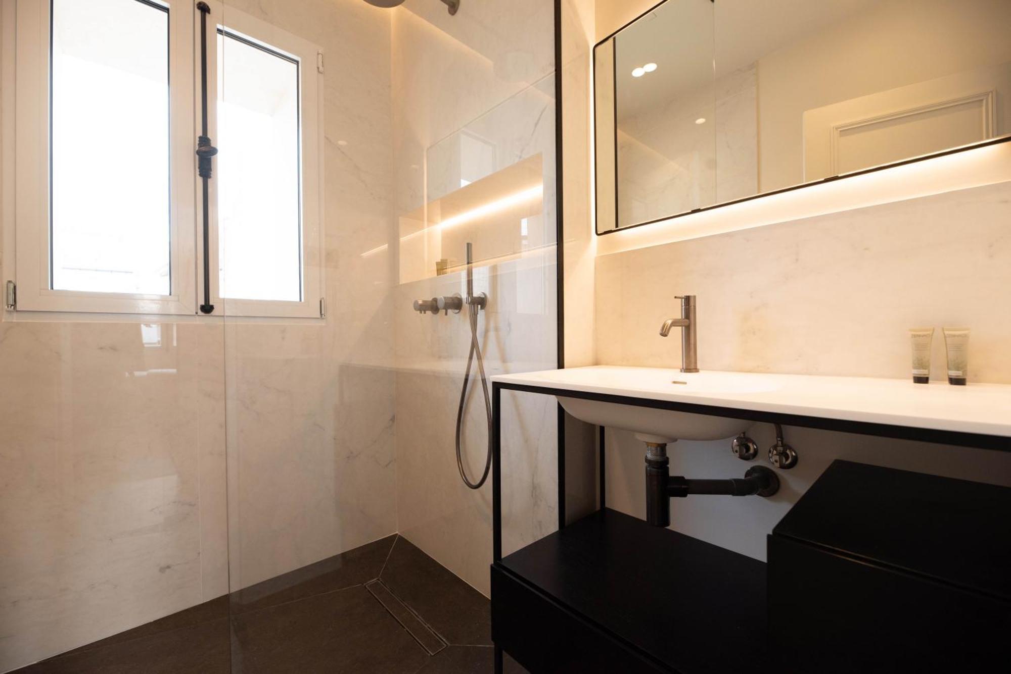 Mbm - Luxury Home In Marais Париж Стая снимка