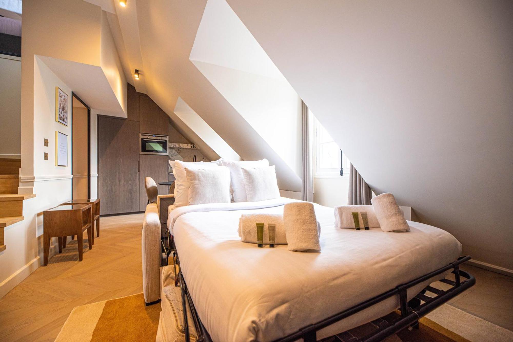 Mbm - Luxury Home In Marais Париж Стая снимка