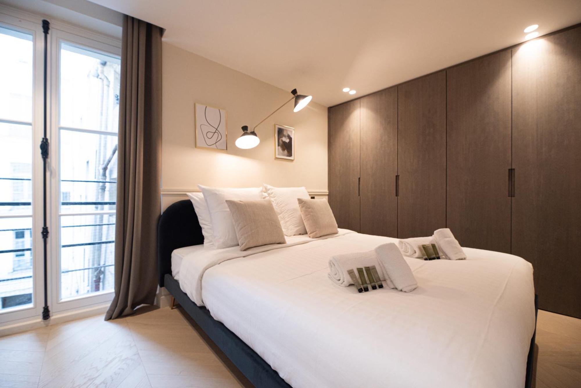 Mbm - Luxury Home In Marais Париж Стая снимка