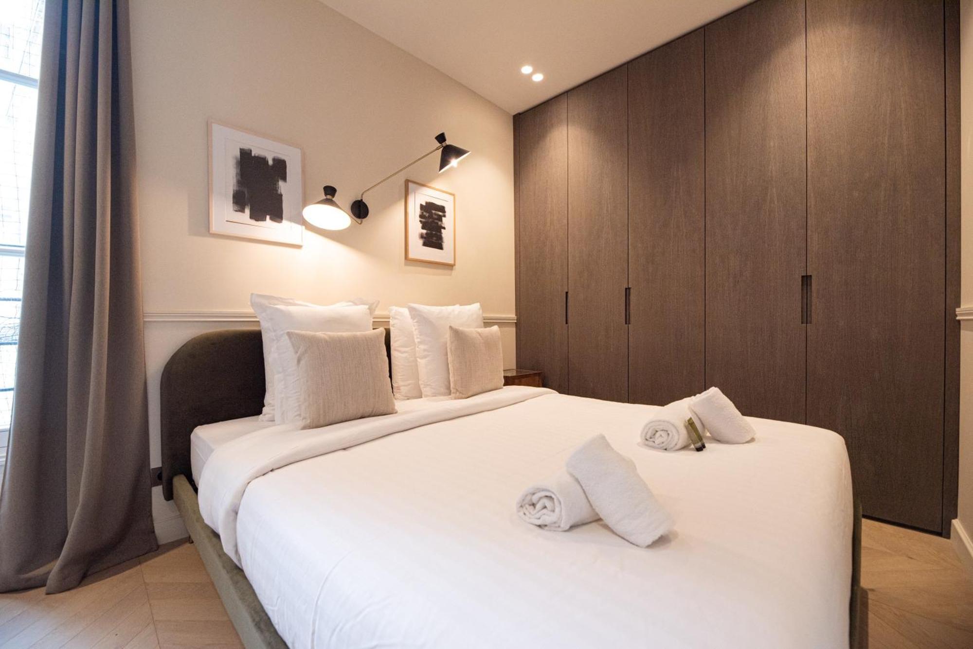 Mbm - Luxury Home In Marais Париж Стая снимка